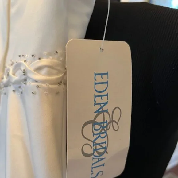 NWT Eden Bridal Flower Girl Dress Satin White Size 4 - Picture 3 of 12